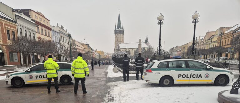 Naháňačka v Prešove: Opitý vodič sa snažil zraziť policajtov