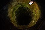 Archeológovia odkrývajú tajomstvá hradnej studne v Markušovciach. Môže prepísať históriu
