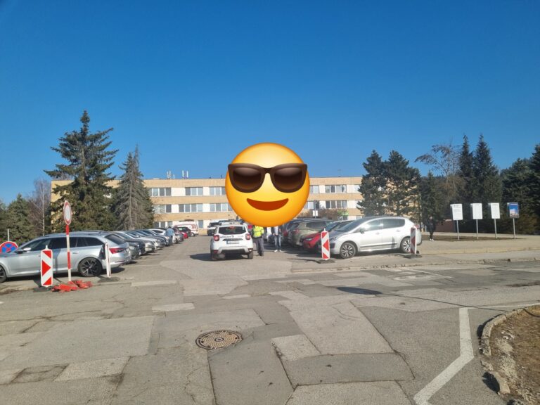 Nové ambulancie na jednotku, parkovanie na pokutu: Skúsili sme vyriešiť chaos v spišskonovoveskej nemocnici