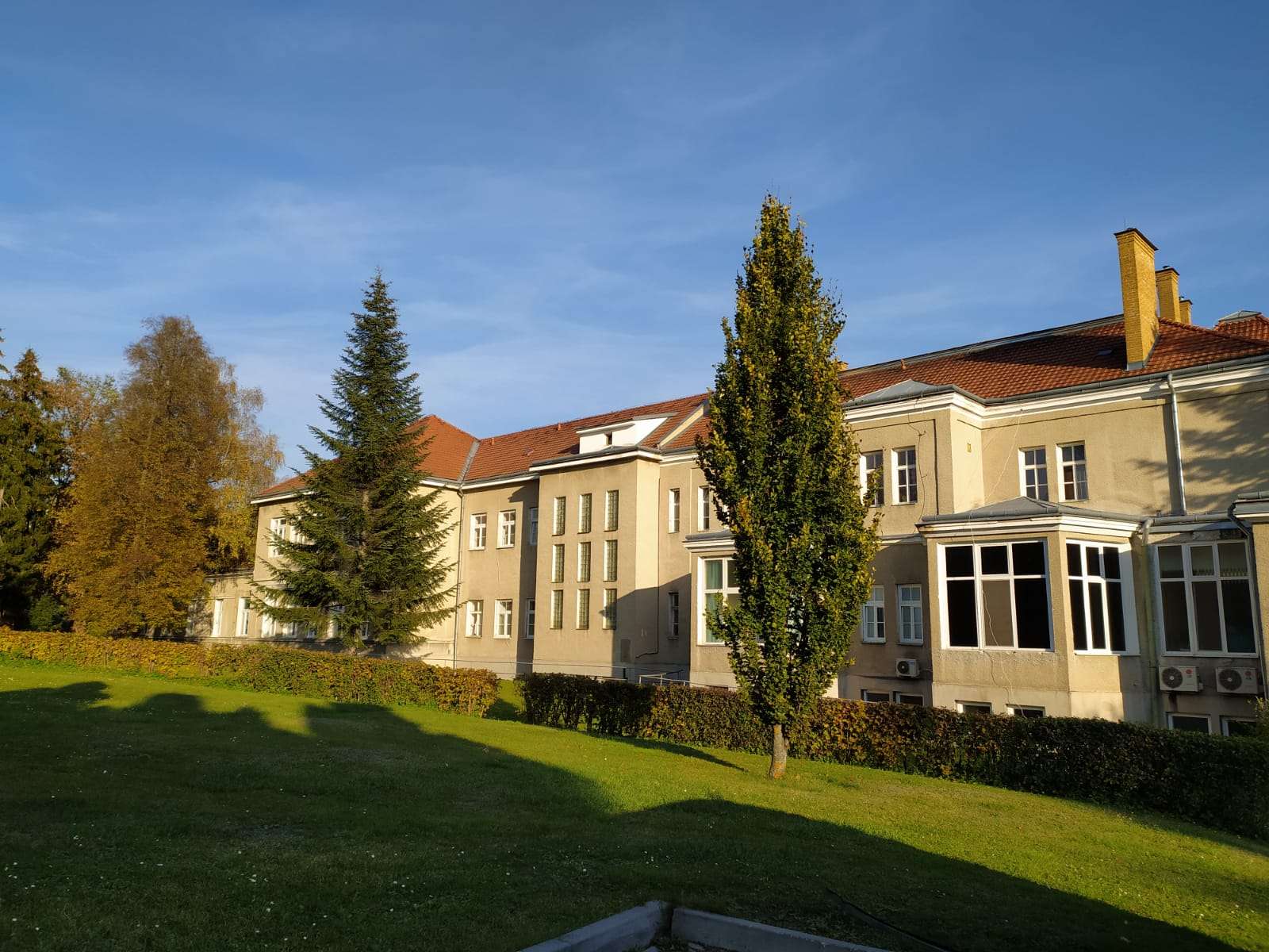 Nemocnica v Levoči stavia za milióny: Zisťovali sme detaily o parkovaní a online objednávaní v novom centre