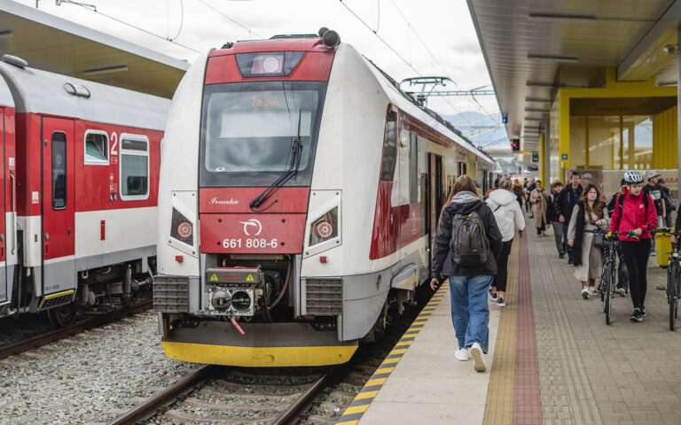 Ako kúpiť lacnejšie lístky na vlak? Karta KLASIK je už dostupná online