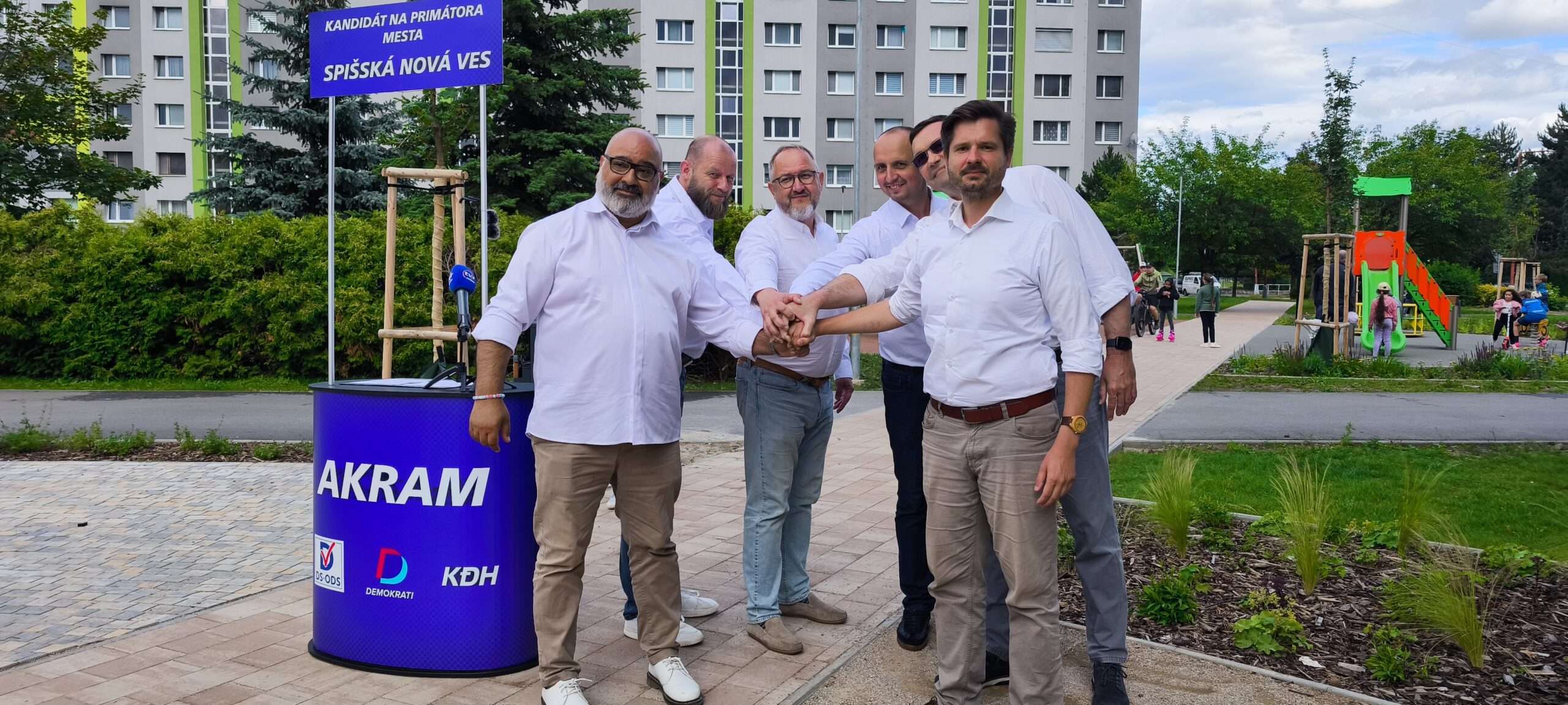 Široká koalícia na sídlisku Západ: Addy Akram ohlásil kandidatúru na primátora s podporou KDH a Demokratov